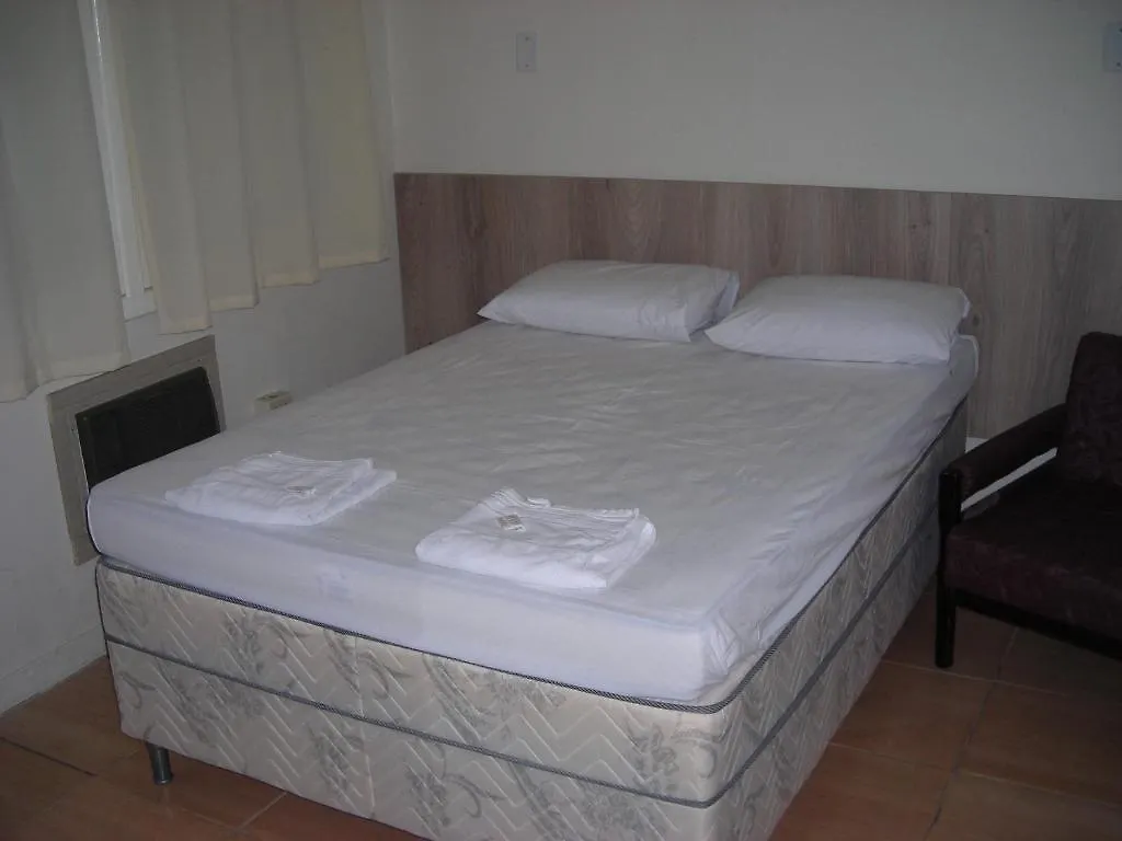 Hotel Alianca Porto Alegre 2*,
